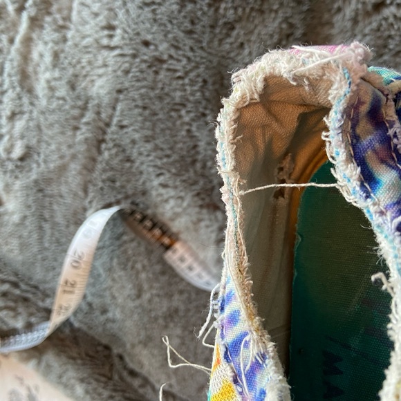 Blowfish Malibu tie-dye flat slip on shoes size 7 - Picture 4 of 6